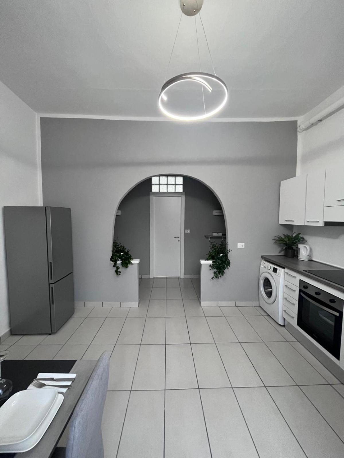 Casa Castagna Appartamento - Лекко Экстерьер фото